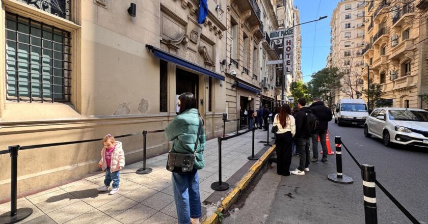 El Supremo pide al Gobierno la lista de 160.000 nacionalizados con la ley de nietos y advierte de su «responsabilidad penal» si no la entrega