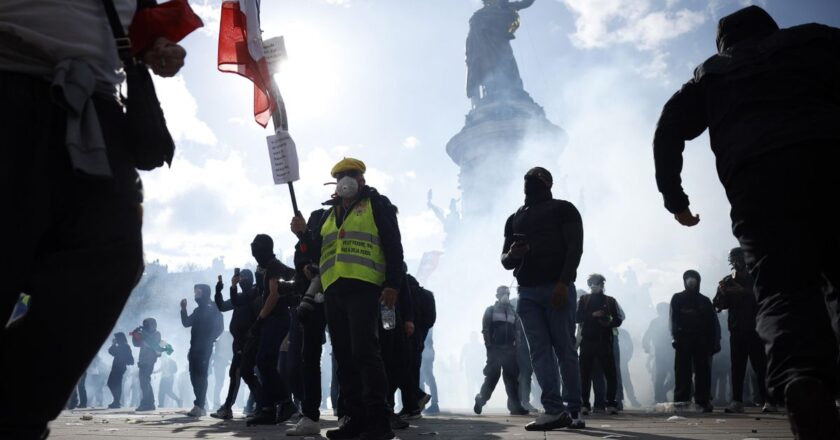 Las imágenes de las masivas protestas en Francia