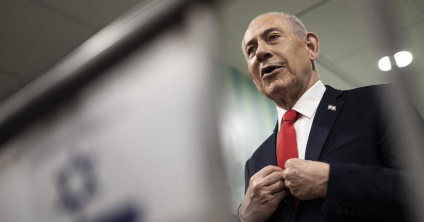 Netanyahu gana, pero la oposición suma más escaños en las primeras elecciones en Israel tras el genocidio, según los sondeos