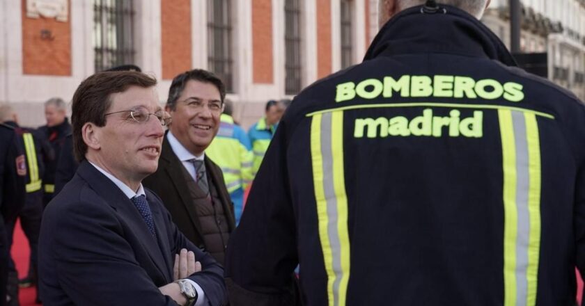 Un informe de los bomberos de Madrid descarta que la acampada de Sol suponga un peligro en caso de emergencia