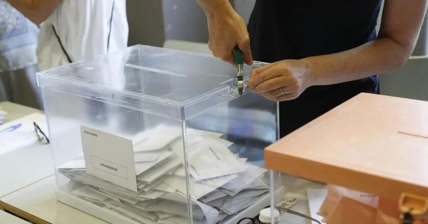 Dos magistrados, contra el portazo del Constitucional al voto de la ley de nietos: «Un caso clave para nuestra historia»